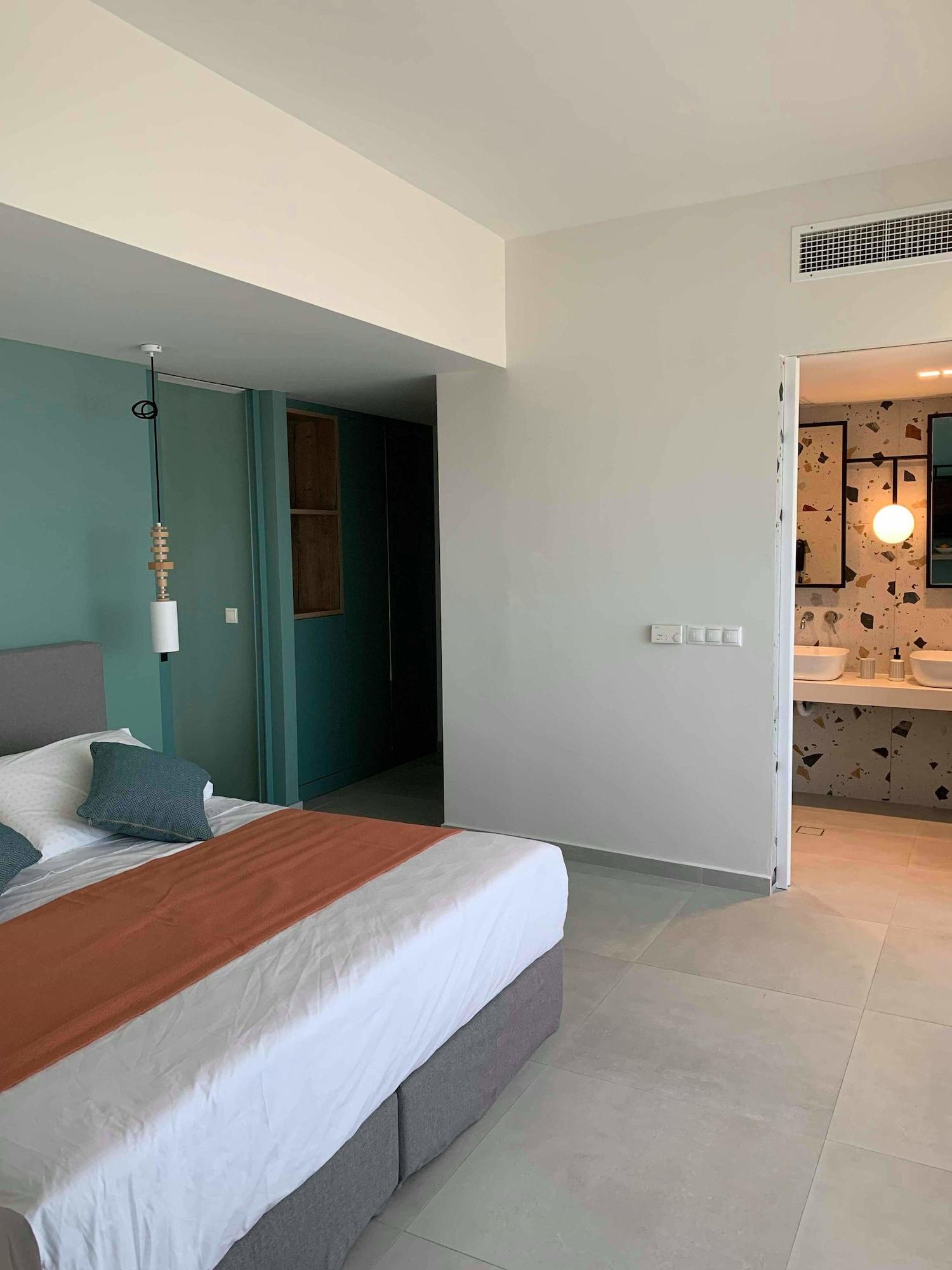 Mazoren Art Hotel 3*